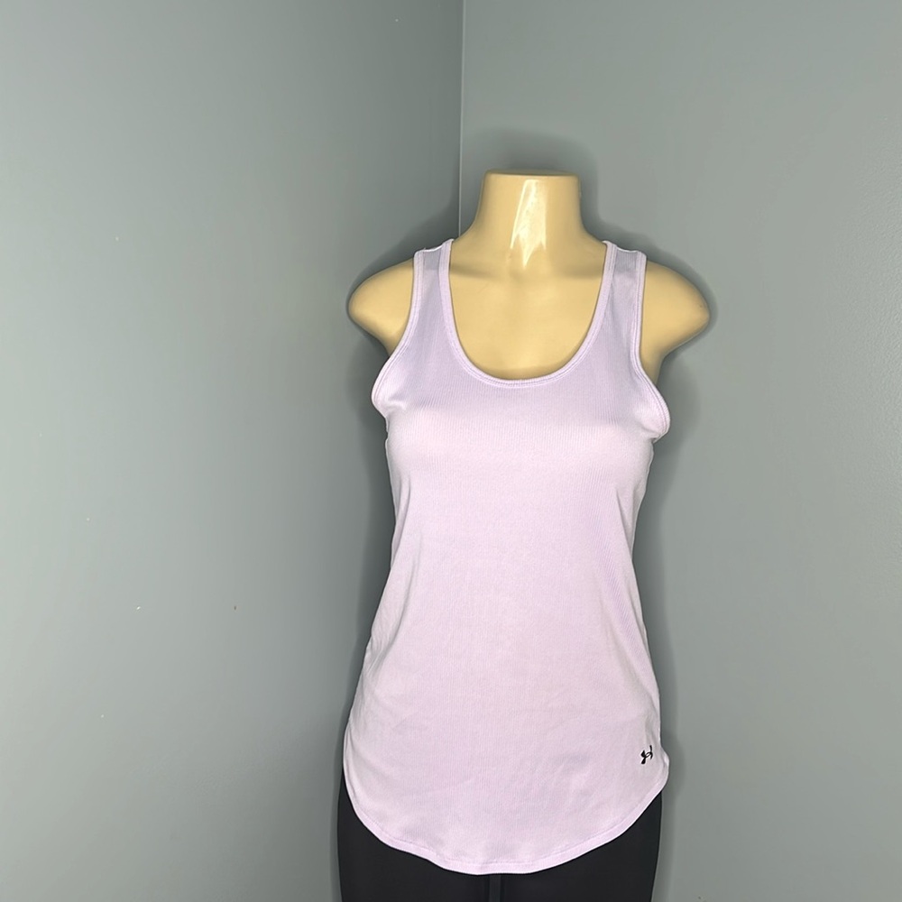 Under Armour woman size L curve hem sleeve less